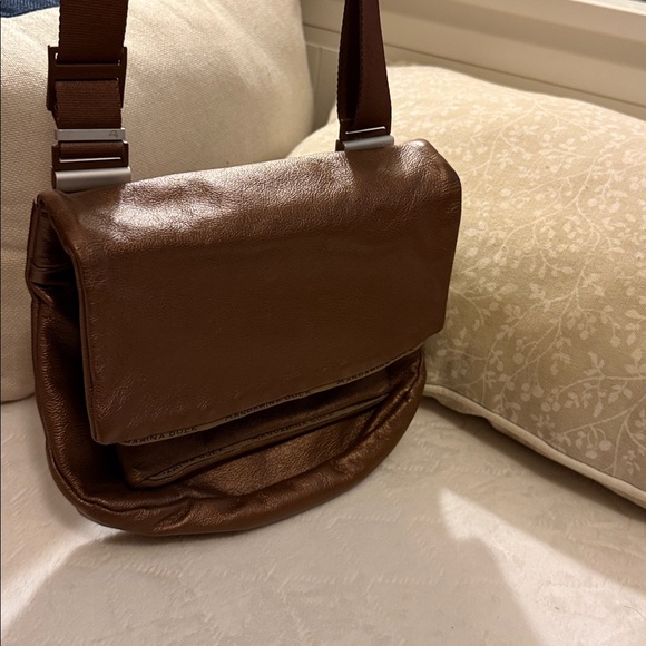 Mandarina Duck Brown Messenger Leather Crossbody Bag - Picture 2 of 16